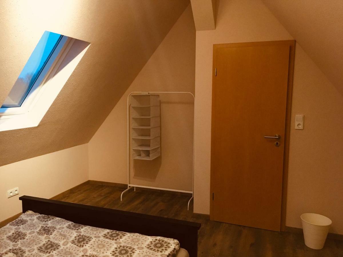 בוטיאדינגן Gasthaus Kaiserhof, Zimmer & Appartament מראה חיצוני תמונה