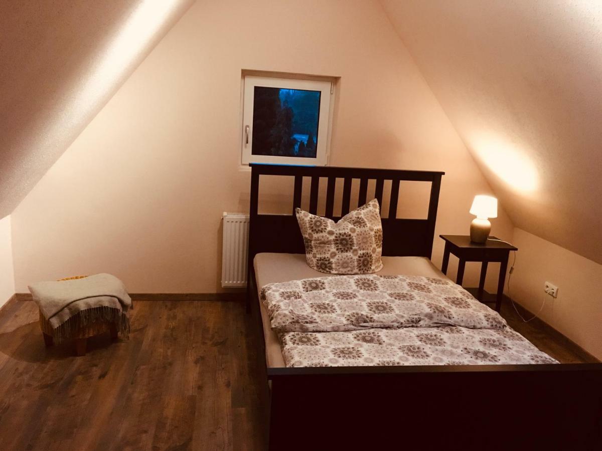 בוטיאדינגן Gasthaus Kaiserhof, Zimmer & Appartament מראה חיצוני תמונה