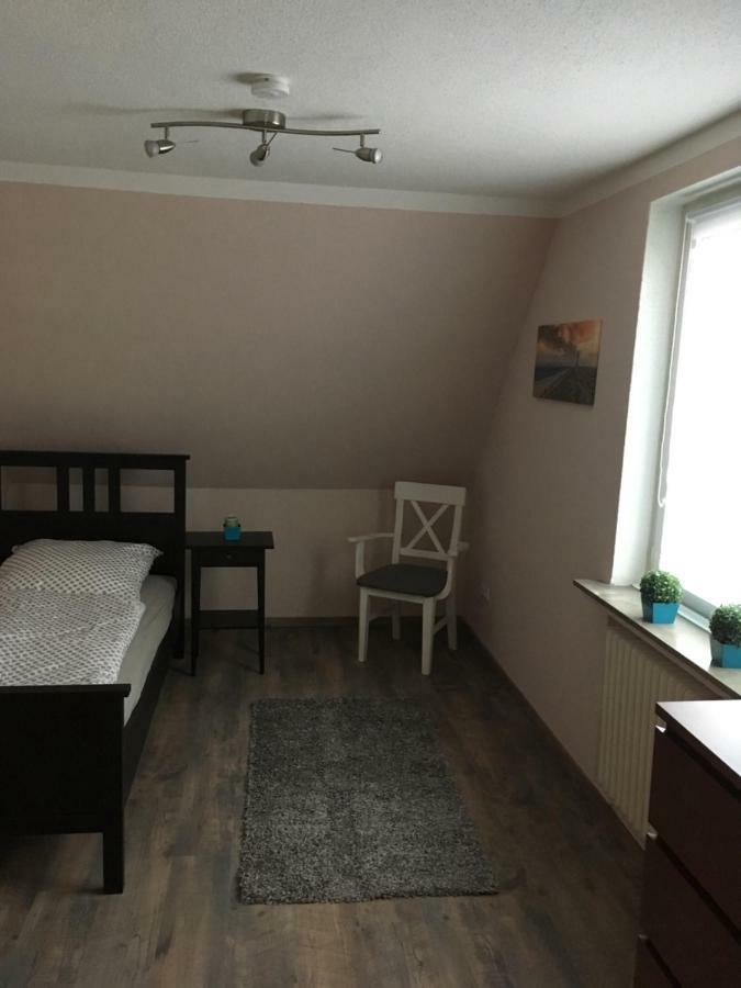 בוטיאדינגן Gasthaus Kaiserhof, Zimmer & Appartament מראה חיצוני תמונה