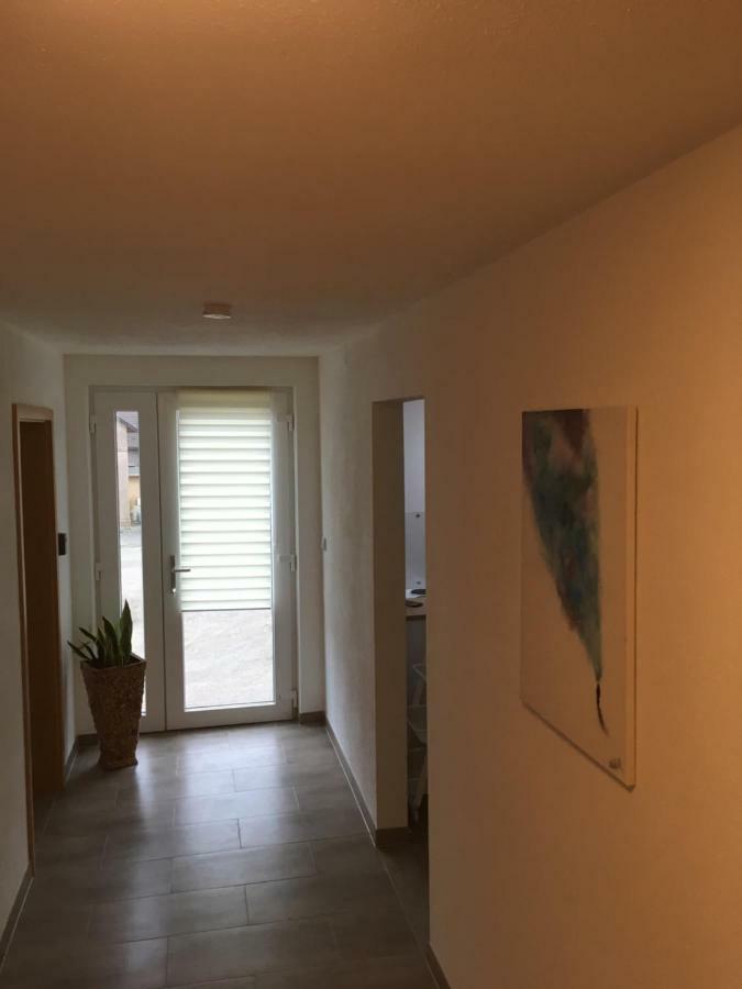 בוטיאדינגן Gasthaus Kaiserhof, Zimmer & Appartament מראה חיצוני תמונה